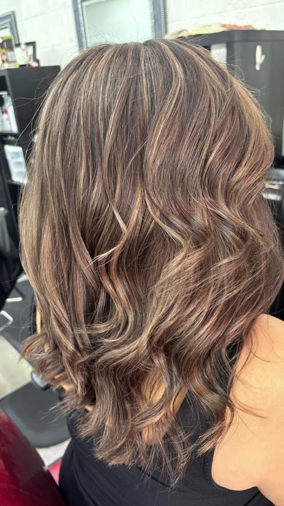 Hair Xperts Salon view 2