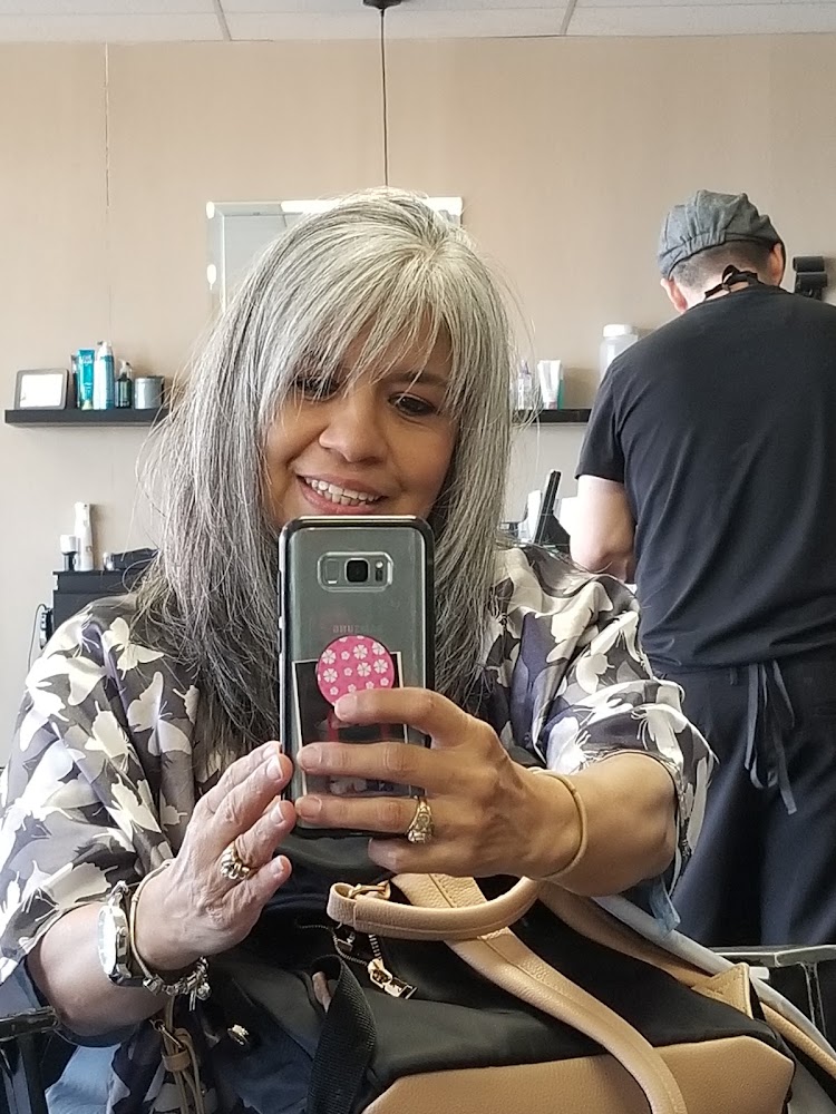 Haircut Lounge view 3