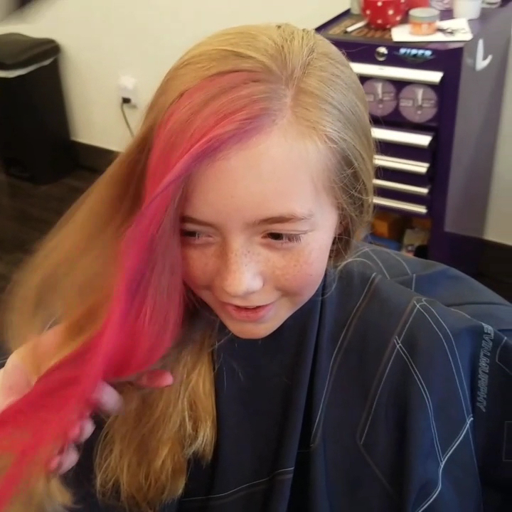 Hue Hair Lounge view 3