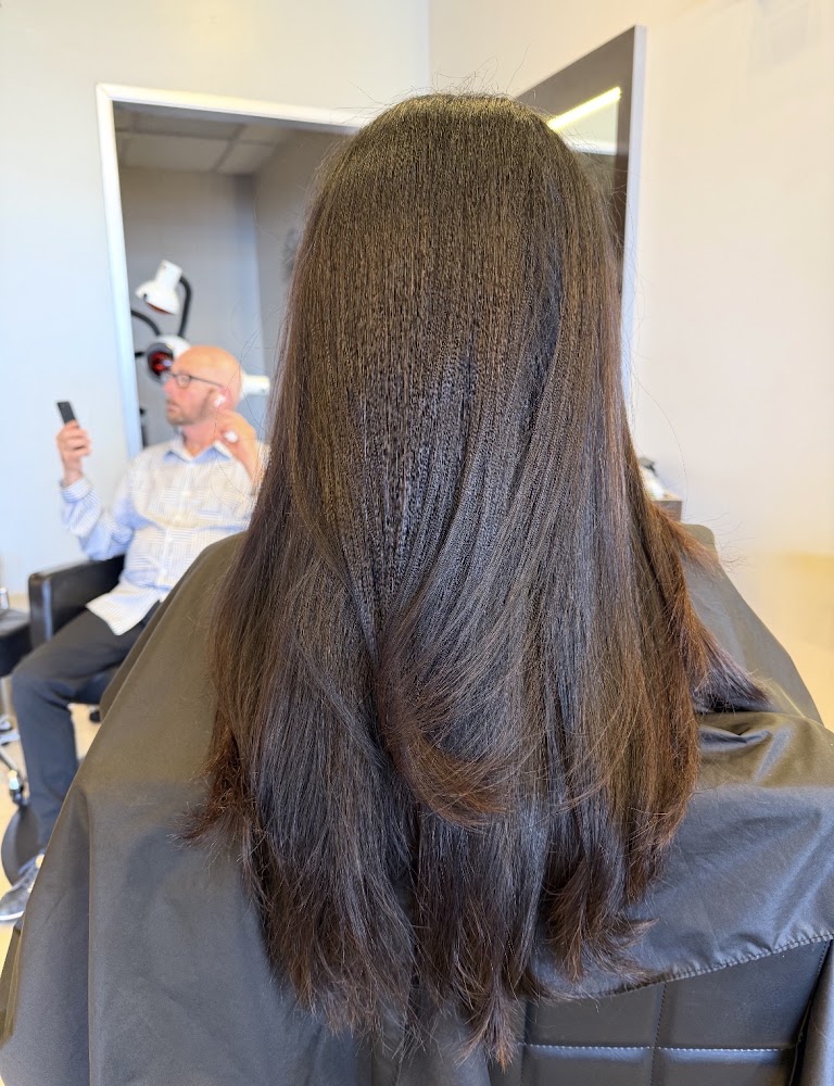 Humphrey's Salon view 4