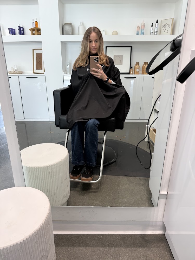 Ivory salon primary photo