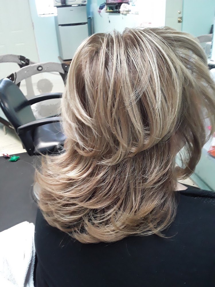 Jhonny's Hair Salon view 5