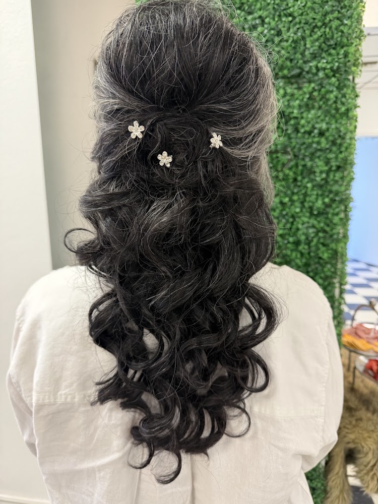 JINNY RIDDLE MAKEUP STUDIO HAIR AND NAILS view 3