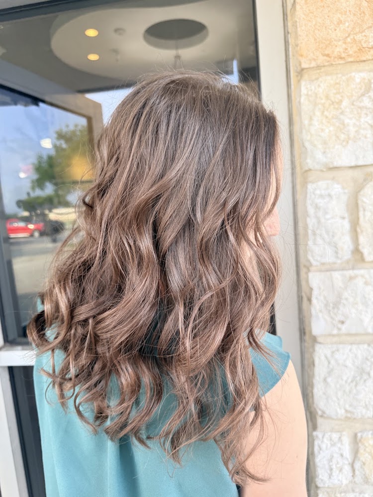 Karen Rivera/Hairstylist view 2