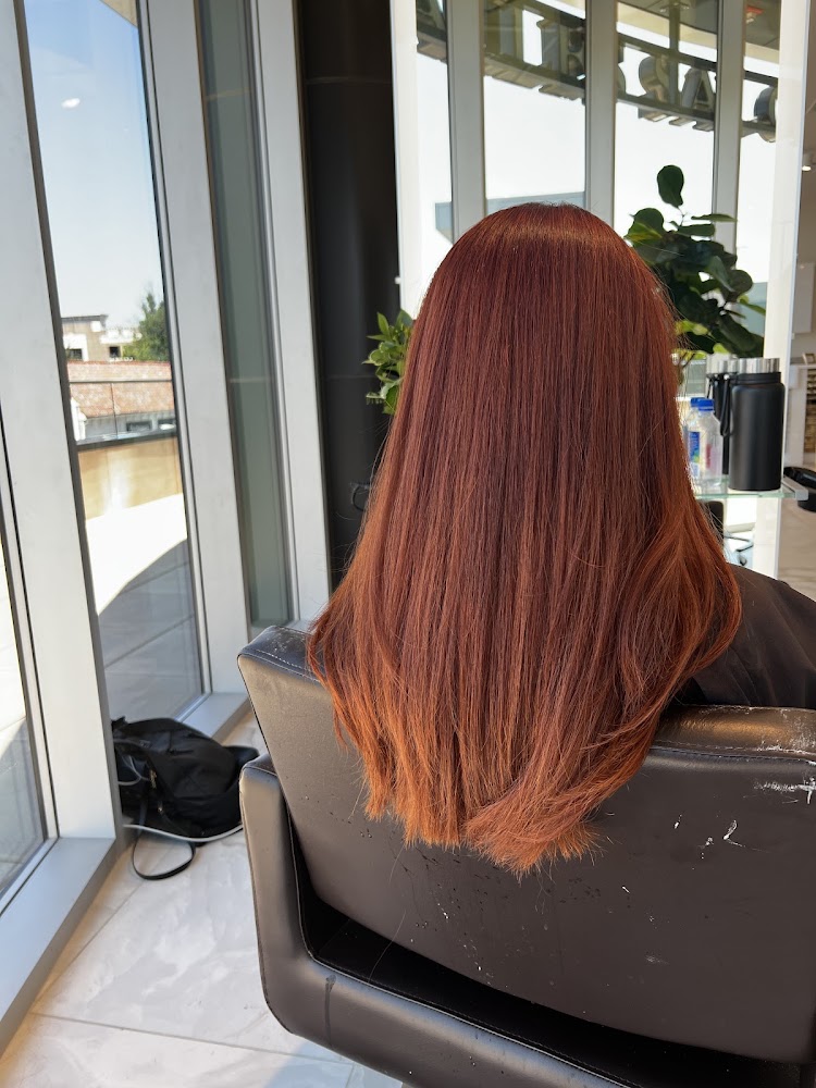 Kevin Charles Salon primary photo