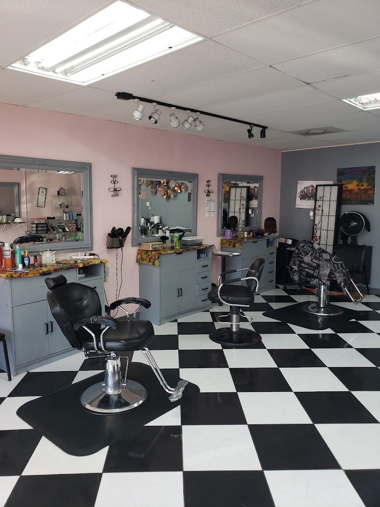 Khoobsurat Beauty Salon view 4