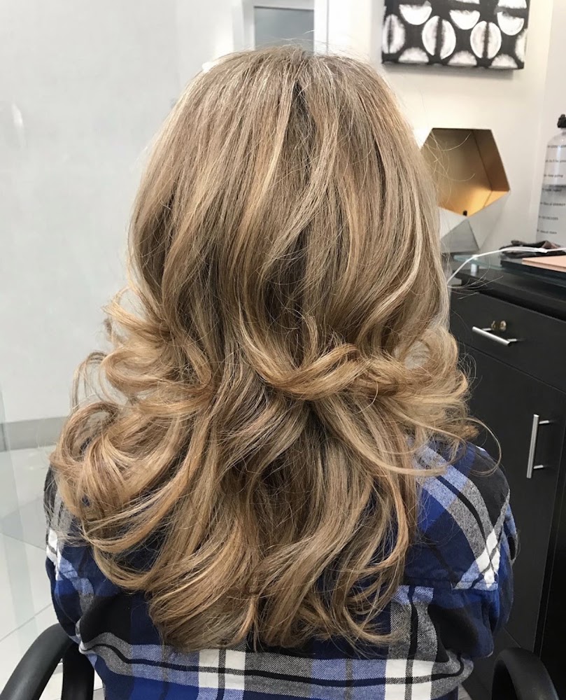 Kristi's Hair Studio view 5