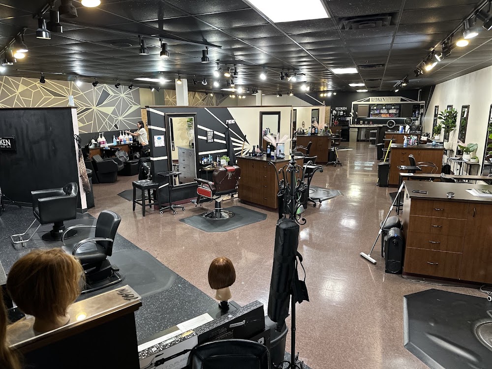 La Bella Salon & Beauty Lounge view 4