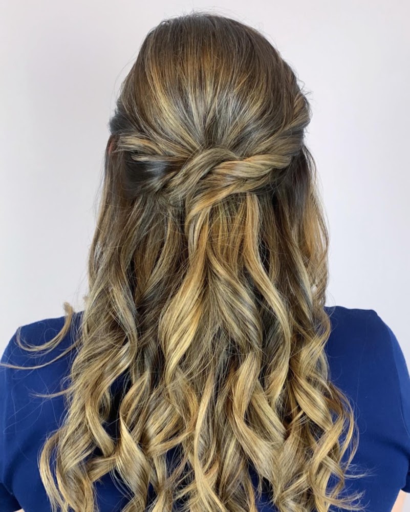 LE'BLISS HAIR & BEAUTY SALON view 4