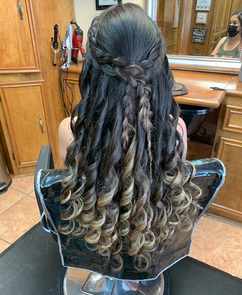 Le Spalon Hair Salon view 2