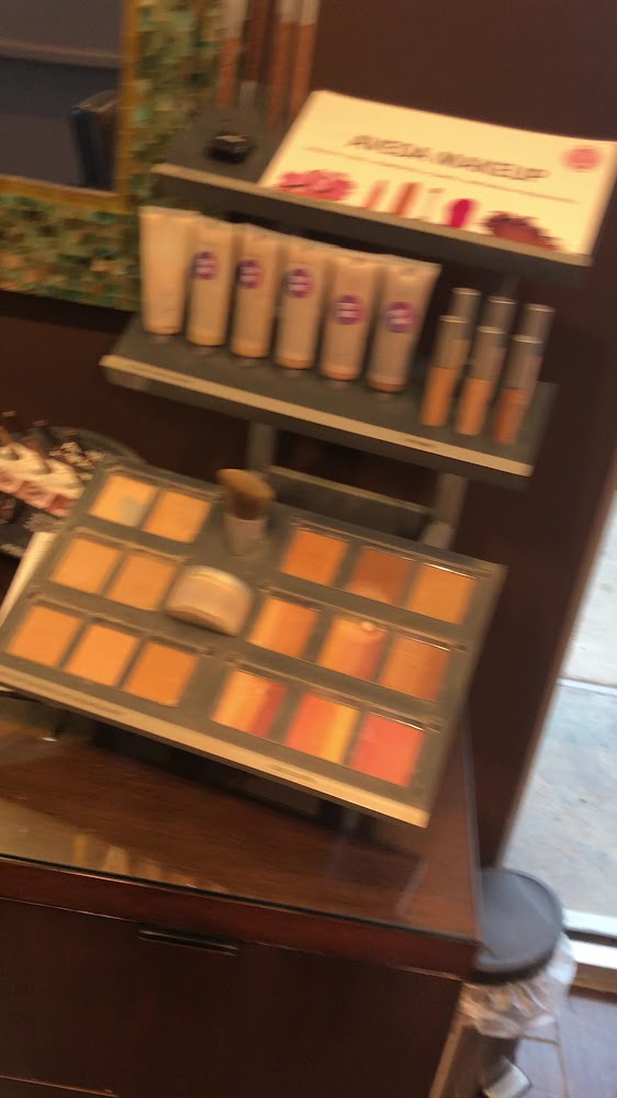 Lemongrass Salon and Spa Hulen view 2