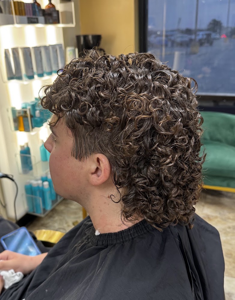LEYVARU LUXURY HAIR primary photo