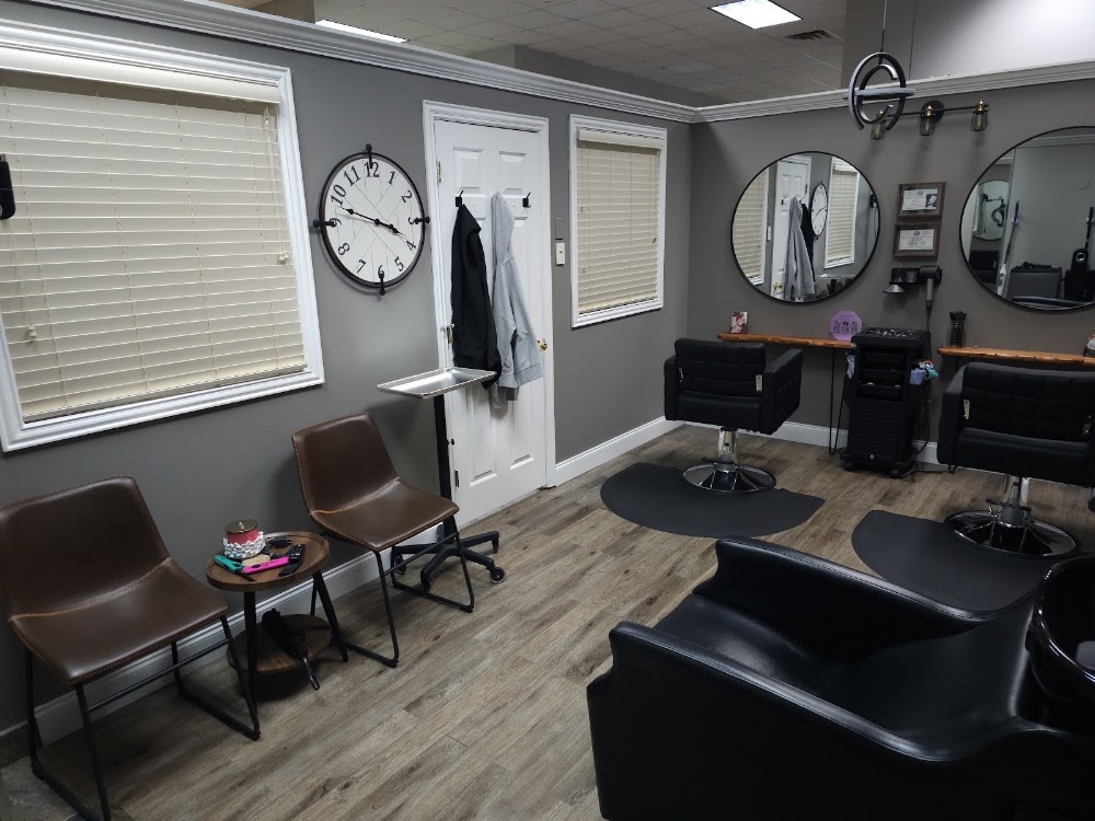 Linsey's Beauty Bar view 2