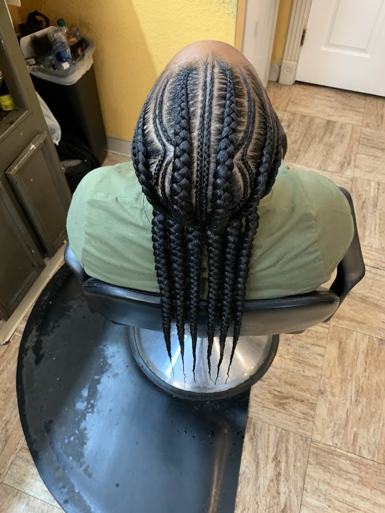 LISA'S HAIR ADDICTION view 3