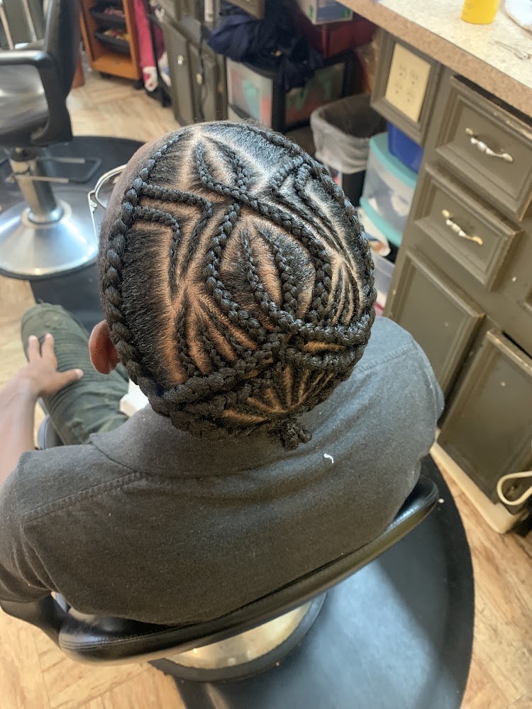 LISA'S HAIR ADDICTION view 4