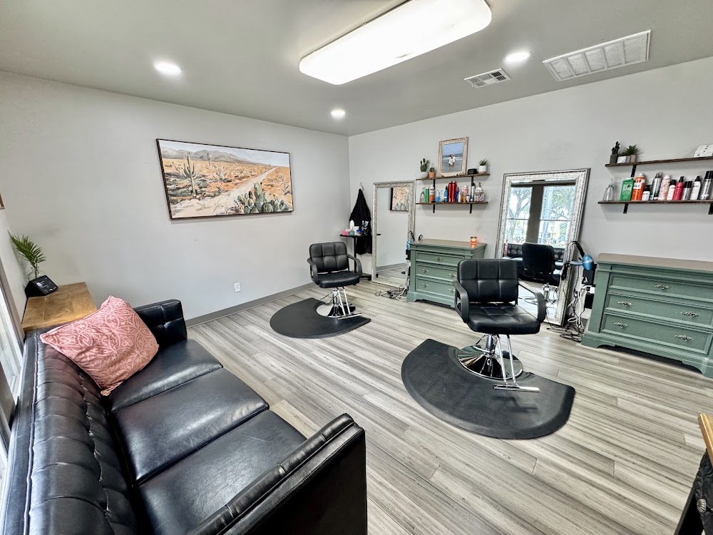 Live Oak Salon view 4