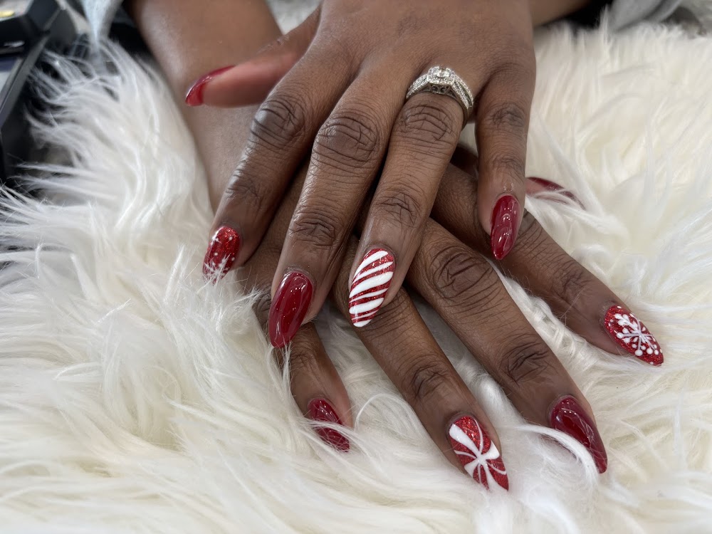 Luxe Nail Bar view 4