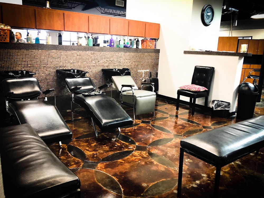 Maise Salon & Suites view 3