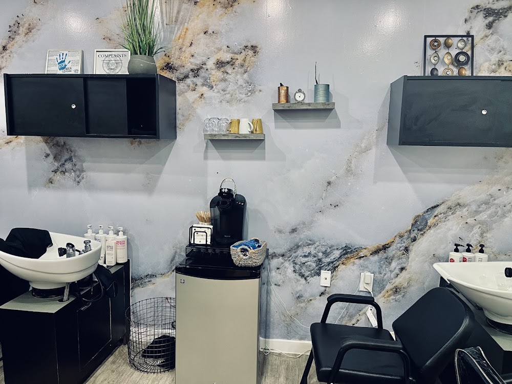 Mayfair & Hue Hair Company primary photo