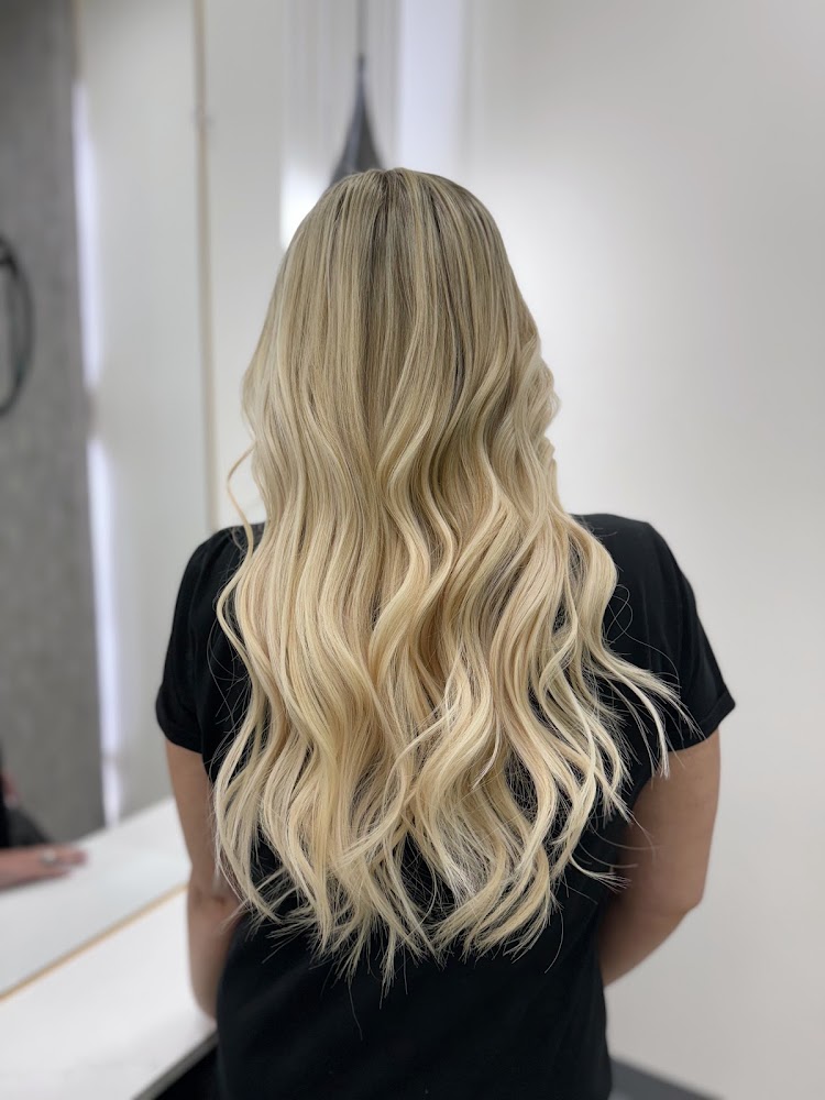 Mayra Alejandra The Salon Experience primary photo