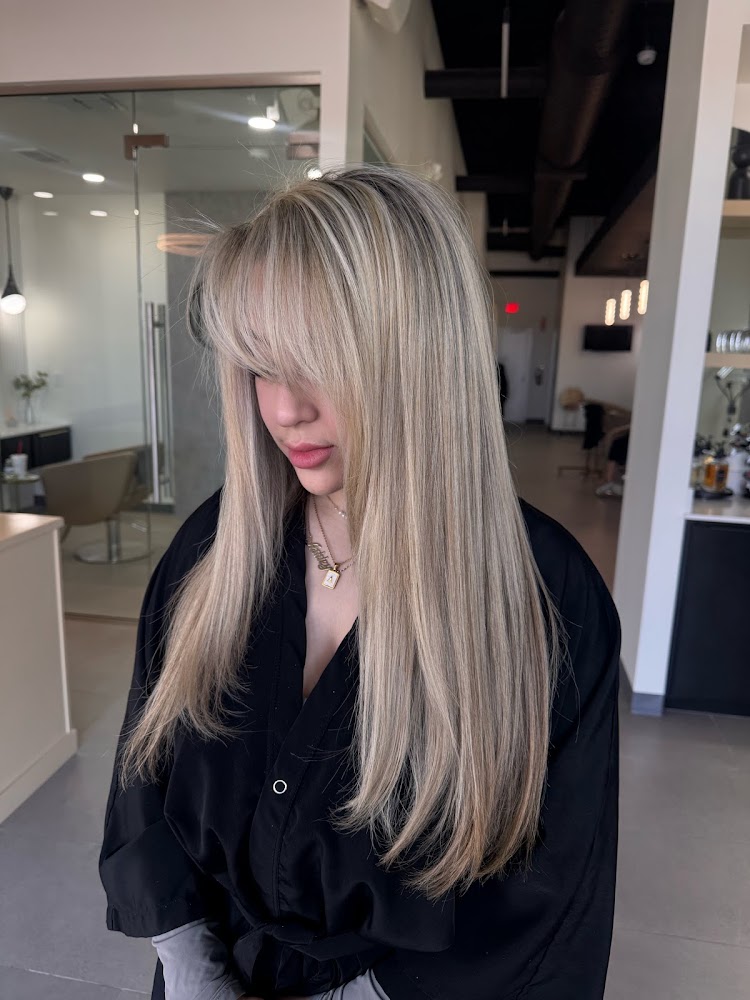 Mayra Alejandra The Salon Experience view 4