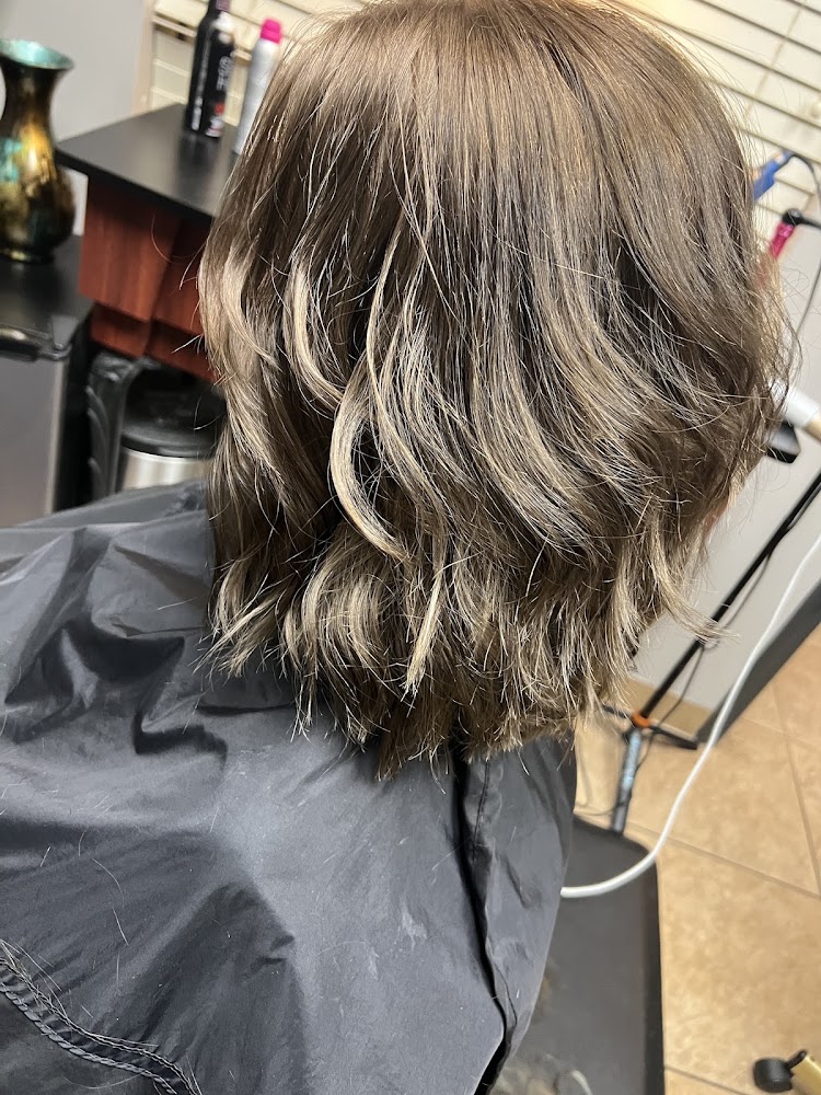 Melanie Baldwin Hair Salon located Inside Elite Salon & Spa view 5