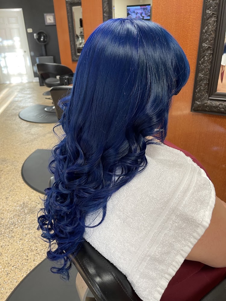 Melfri's Dominican Beauty Salon view 3