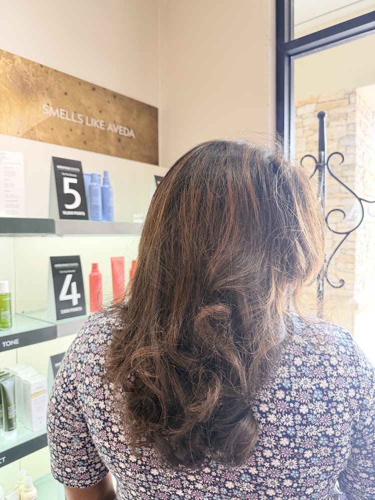 Milagro Salons view 2