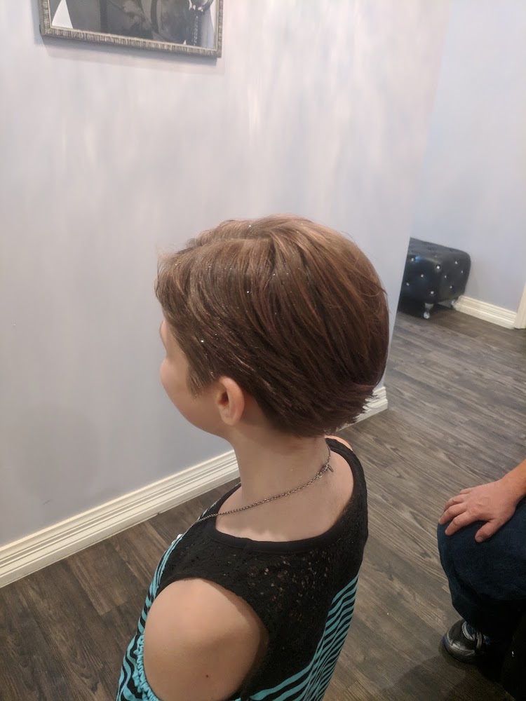 Modern LUXE Salon view 5