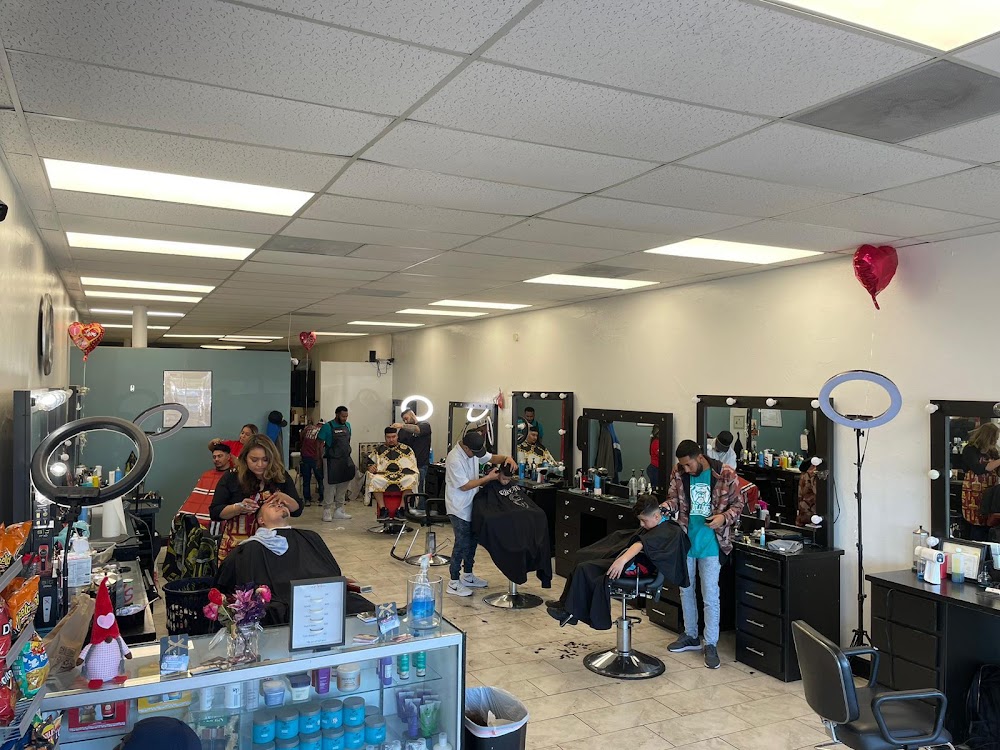 Nireli’s barber & beauty salon view 4