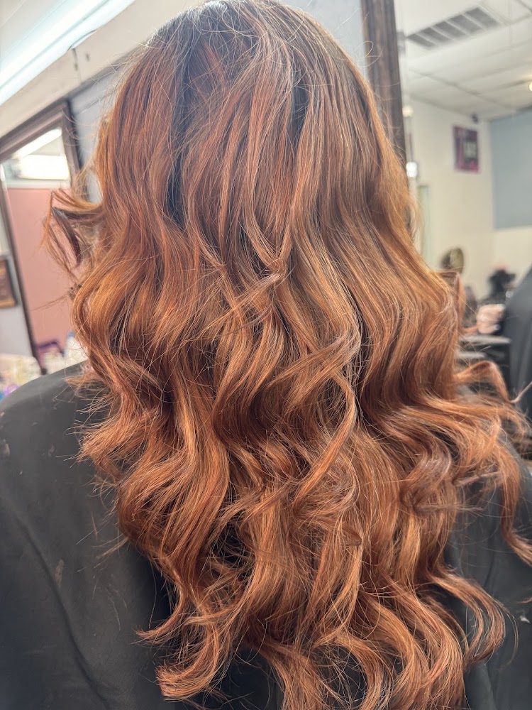 Noemis Glam Hair Salon view 3