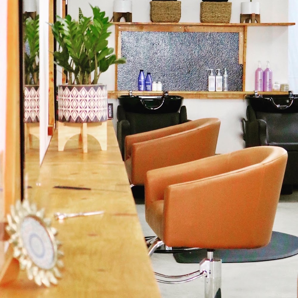 Oliver Rose Salon ✂ view 2