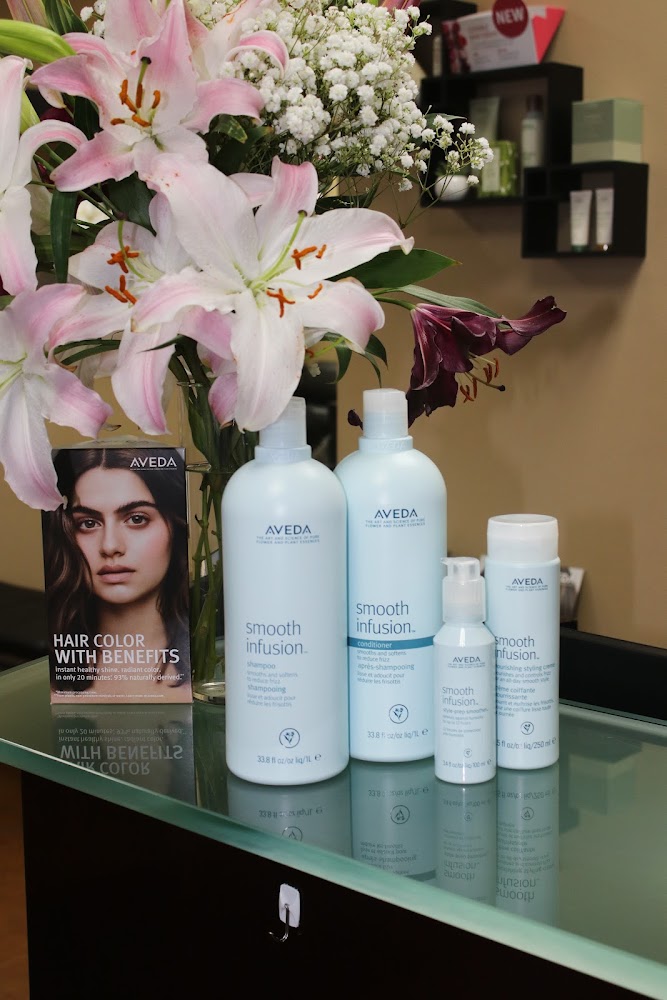 Organics Salon view 4