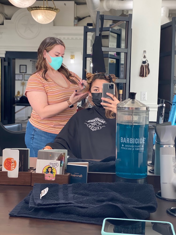Panther City Salon view 3