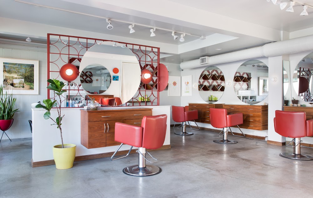 Path Salon Balcones primary photo