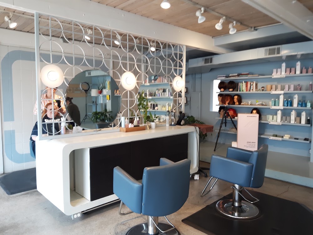 Path Salon Balcones view 3