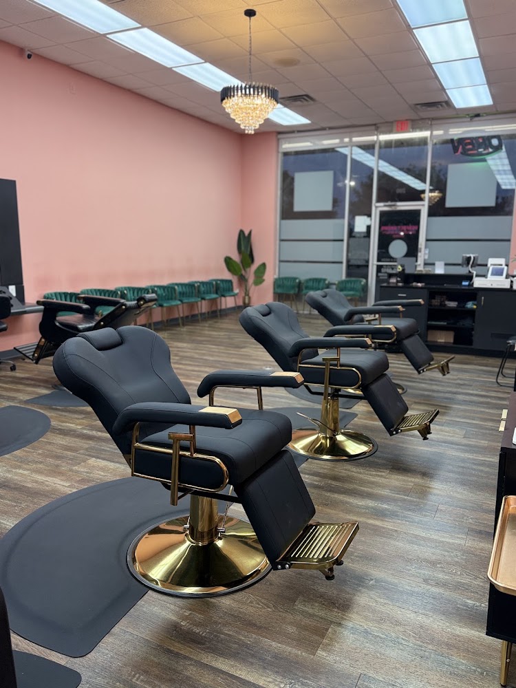 Perfect Brows Threading, Tinting, Eyelashes & Body Waxing | Korean Lash Lift & Lash Tint | Brow Lamination~ Facials Studio view 5