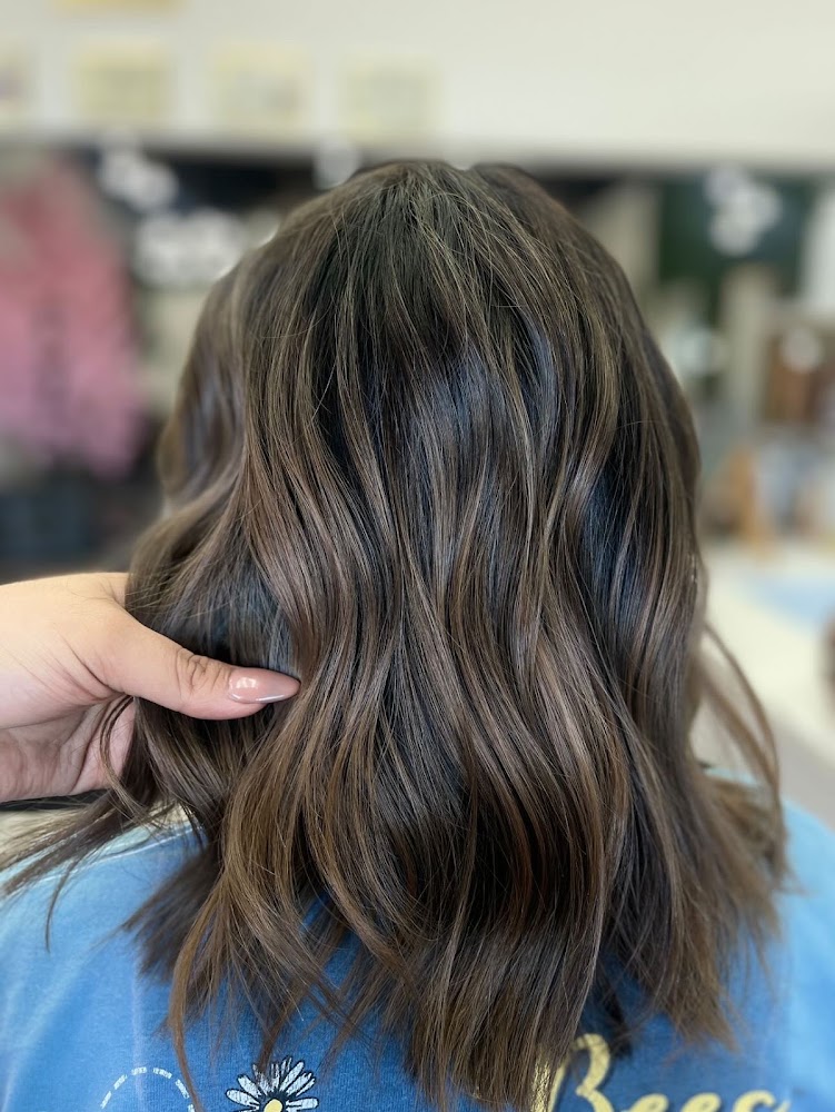Pretty & Balayage view 4