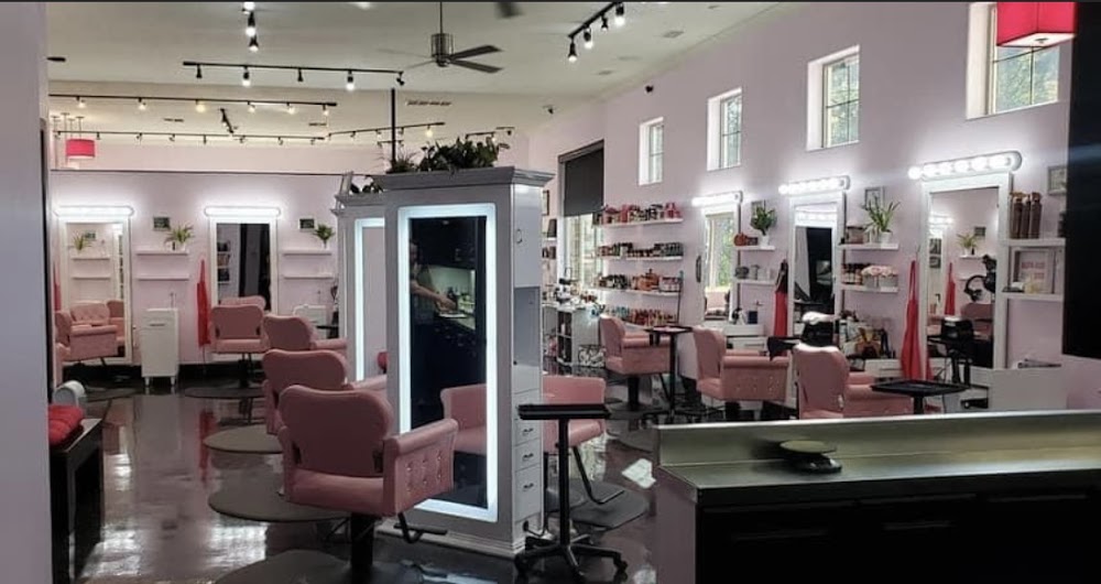 Pretty in pink salon view 4