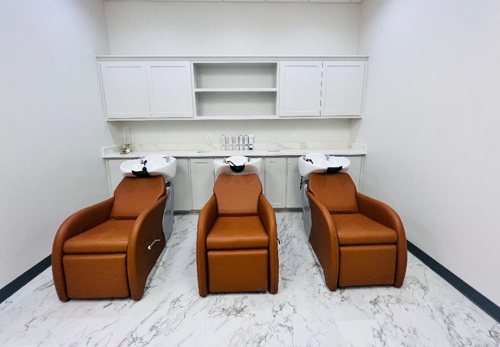 Pure Beauty Salon view 4