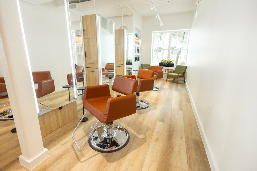 PureSana Salon view 4