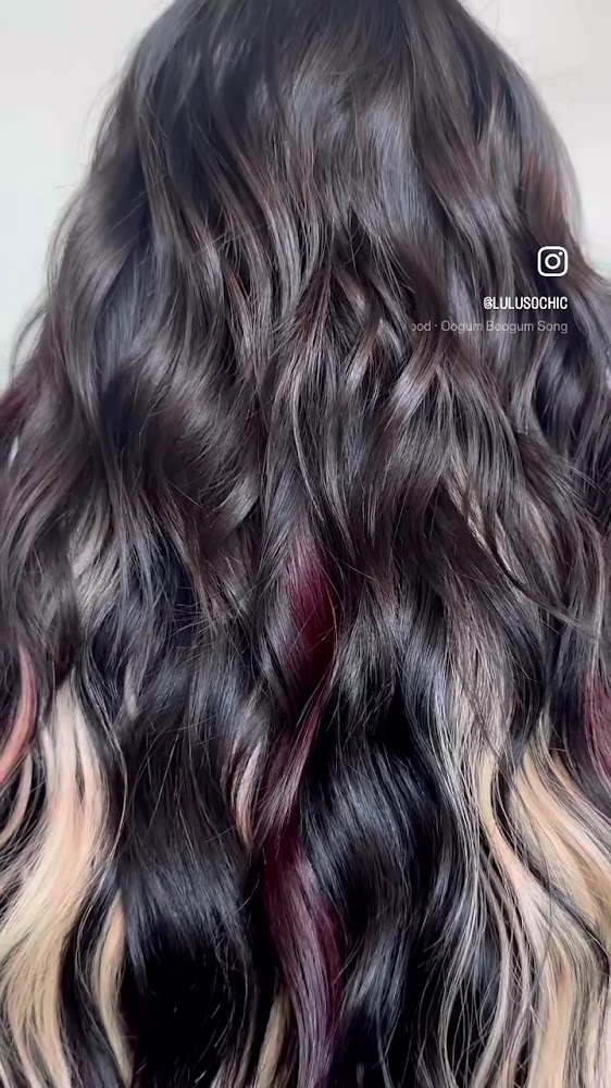 Red Stella Salon view 3