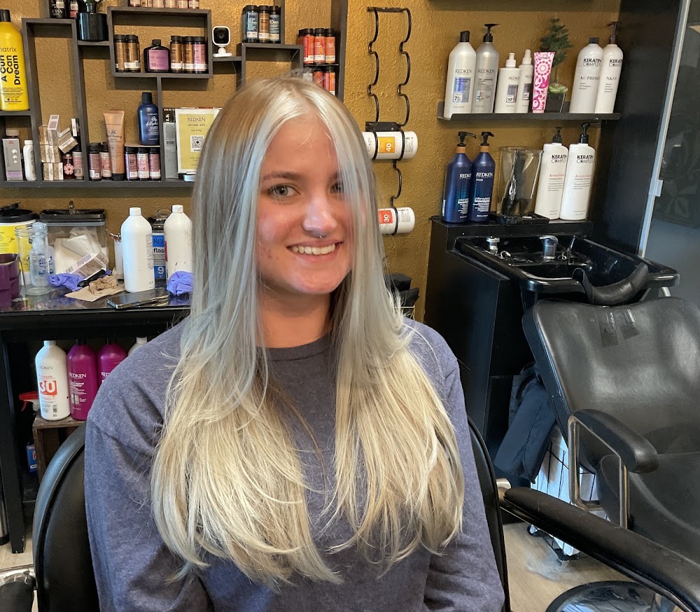 Redken Hair Studio LLC at Elevate Salon Suites view 4