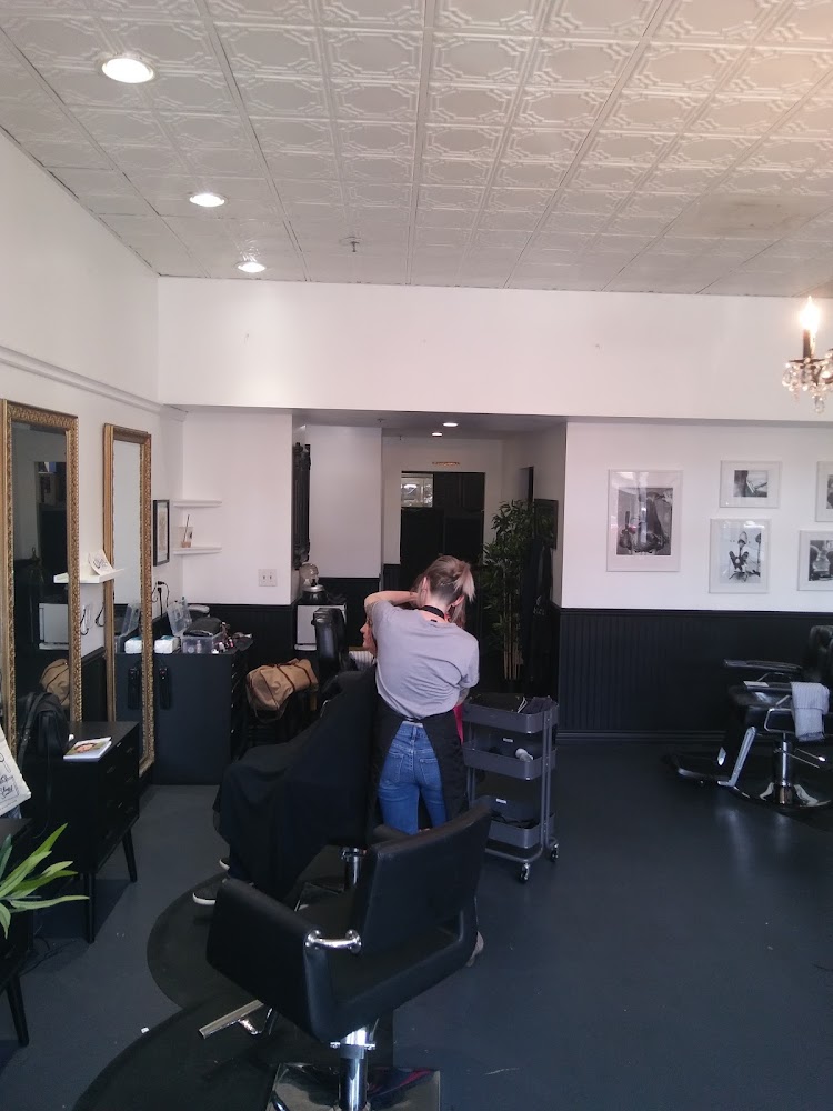 Remedy Hair Shoppe view 3