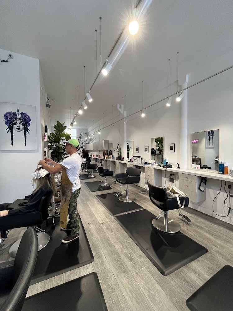 Revamp Salon view 4
