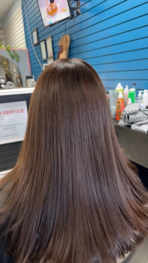Roma Salon - Unisex Salon, Hair Dye, nails & Eyebrows view 2