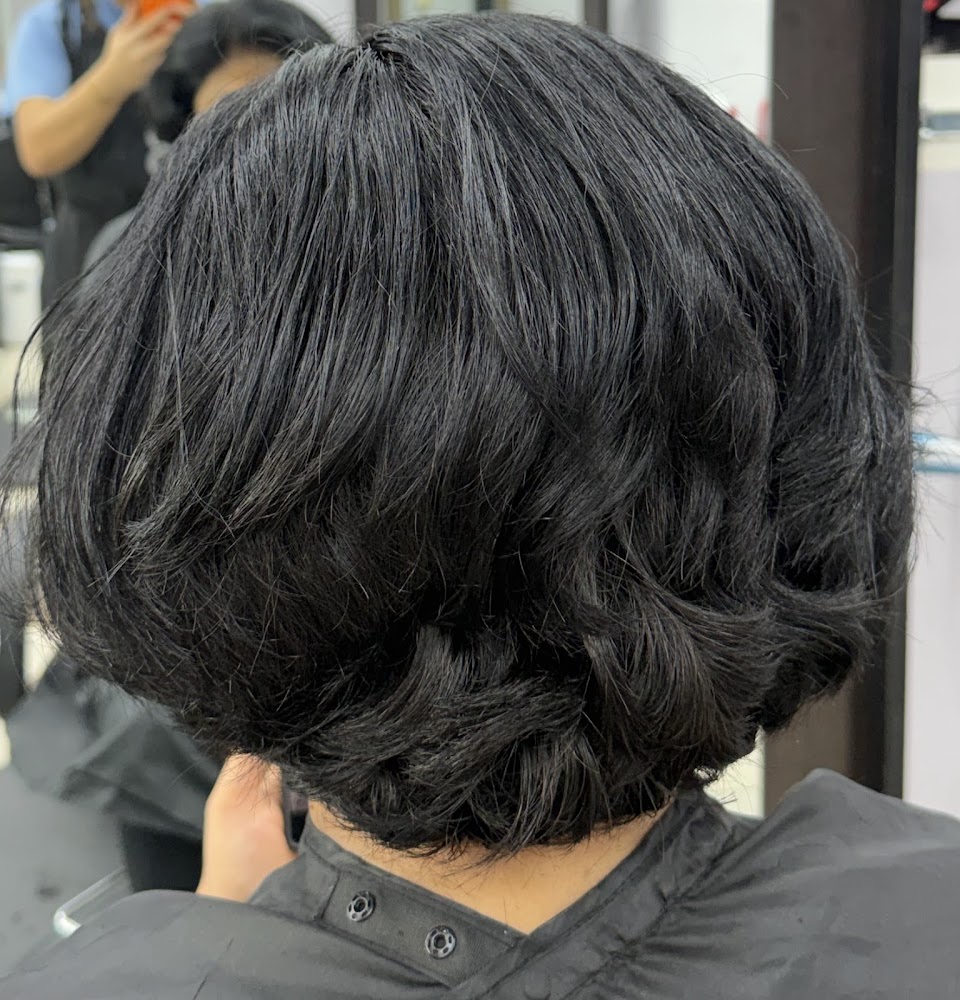 Royal Velvet Salon & Spa view 3