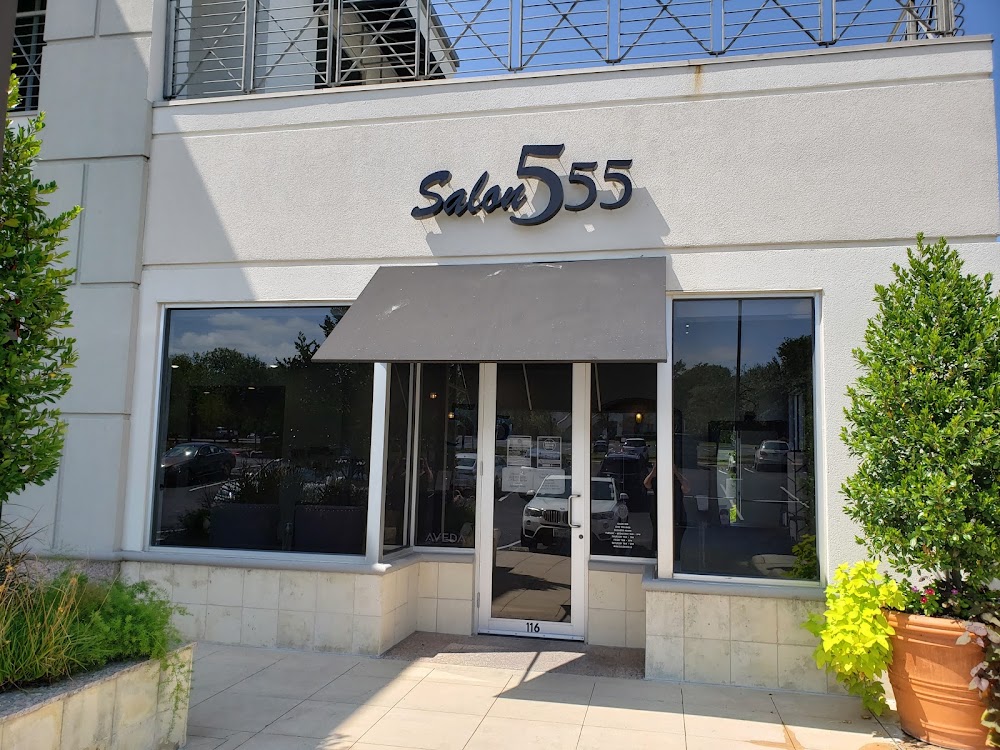 Salon 555 primary photo