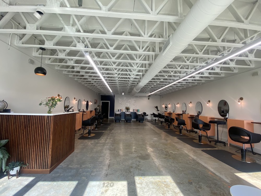 Salon Atlas view 3