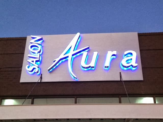 Salon Aura view 3